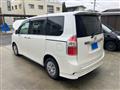 2009 Toyota Noah