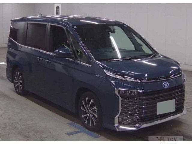 2023 Toyota Voxy