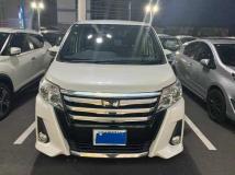 2014 Toyota Noah
