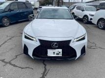 2023 Lexus IS