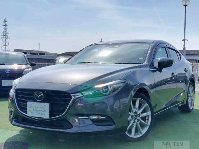 2018 Mazda Axela