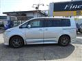 2011 Mitsubishi Delica D5