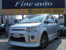 2011 Mitsubishi Delica D5