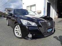2013 Toyota Crown Hybrid