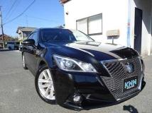 2014 Toyota Crown Hybrid