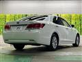 2013 Toyota Crown Hybrid