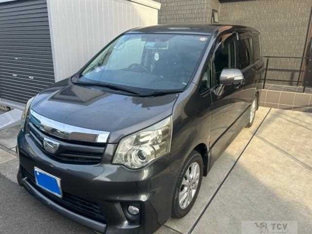 2012 Toyota Noah
