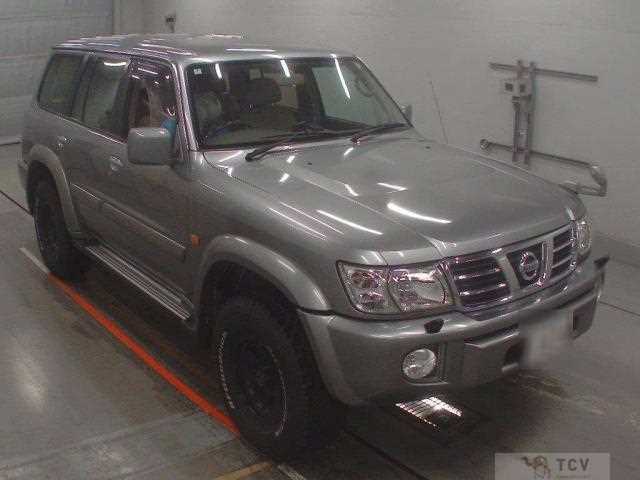2004 Nissan Safari