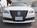 2013 Toyota Crown Hybrid