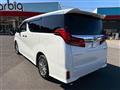 2022 Toyota Alphard Hybrid