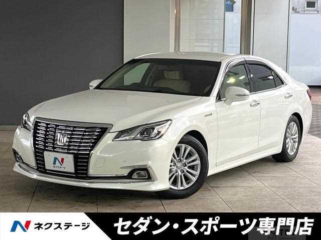 2016 Toyota Crown Hybrid