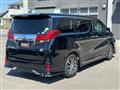2017 Toyota Alphard Hybrid