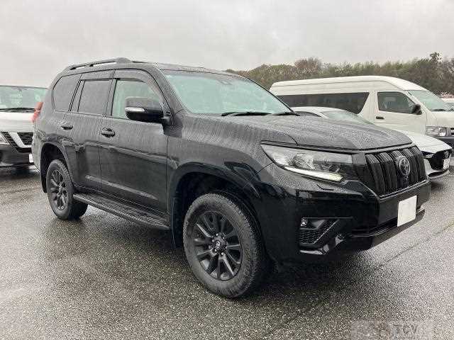 2023 Toyota Land Cruiser Prado