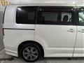 2008 Mitsubishi Delica D5