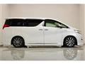 2015 Toyota Alphard Hybrid