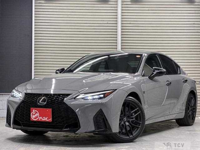 2022 Lexus IS