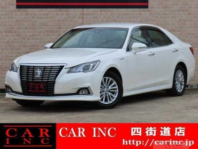 2017 Toyota Crown Hybrid
