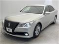 2013 Toyota Crown Hybrid