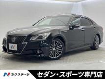 2013 Toyota Crown Hybrid