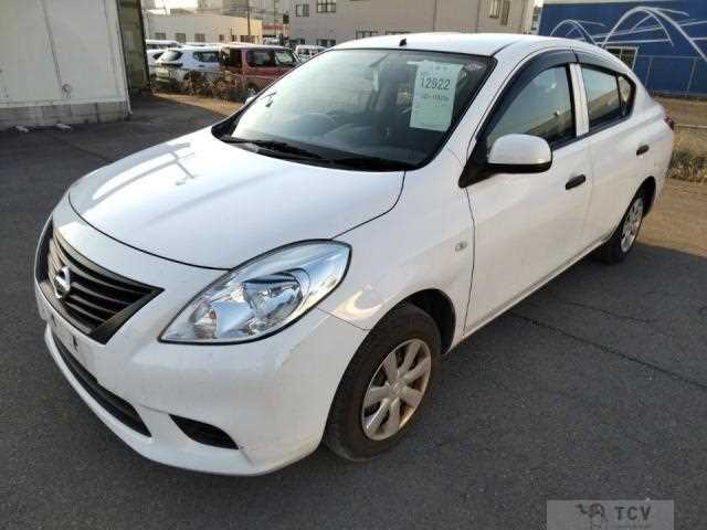 2015 Nissan Tiida Latio