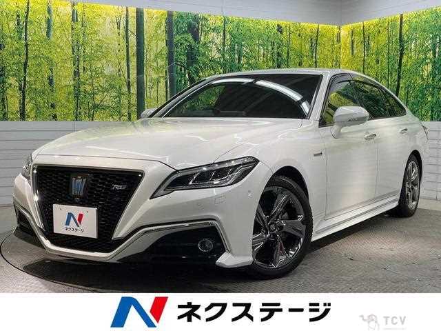 2018 Toyota Crown Hybrid