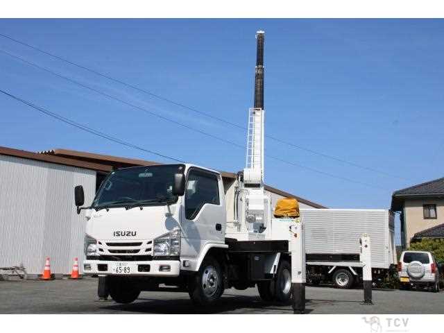 2016 Isuzu Elf Truck