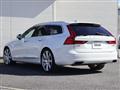 2017 Volvo V90