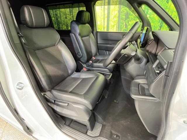 Honda Step WGN 2025 — фото 11 купить в Москве