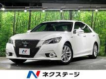2013 Toyota Crown Hybrid