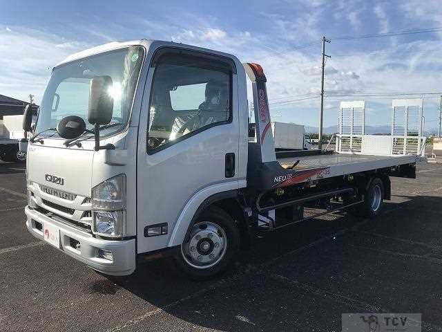 2018 Isuzu Elf Truck