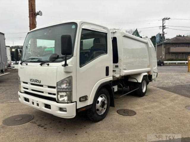 2009 Isuzu Elf Truck