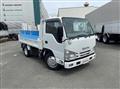 2020 Isuzu Elf Truck