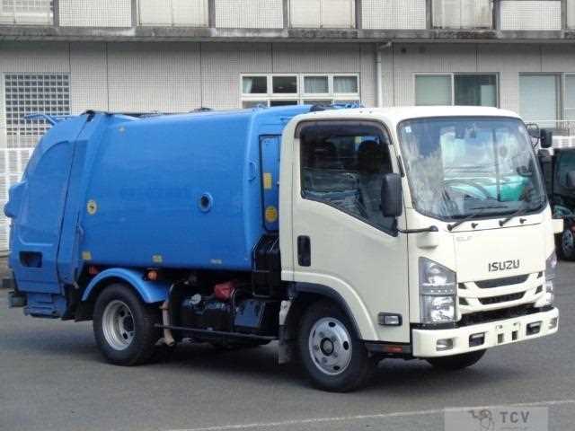2017 Isuzu Elf Truck