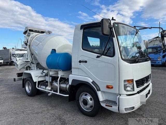 2025 Mitsubishi Fuso Fighter