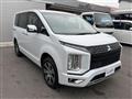 2024 Mitsubishi Delica D5