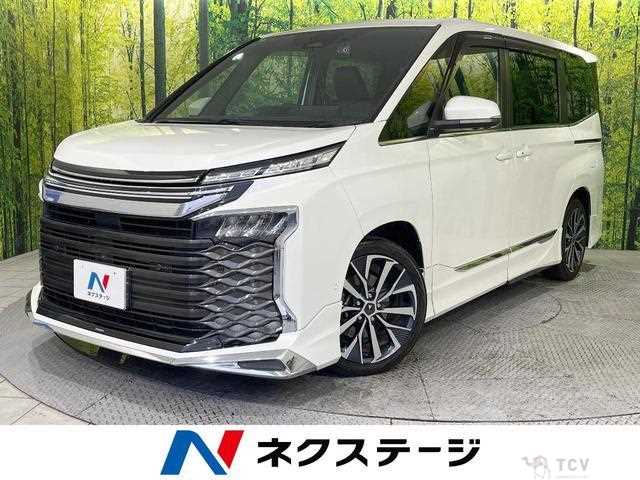 2022 Toyota Voxy