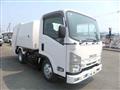 2017 Isuzu Elf Truck