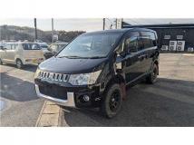 2011 Mitsubishi Delica D5
