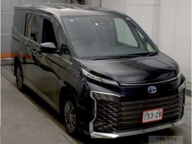 2023 Toyota Voxy