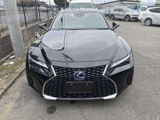 Lexus IS 2022 — миниатюра 2