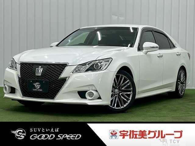 2013 Toyota Crown Hybrid