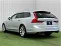 2017 Volvo V90