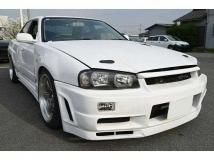 2000 Nissan Skyline