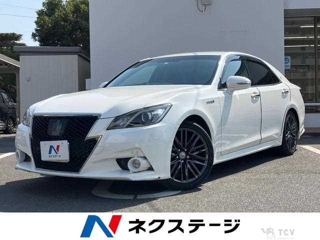 2015 Toyota Crown Hybrid