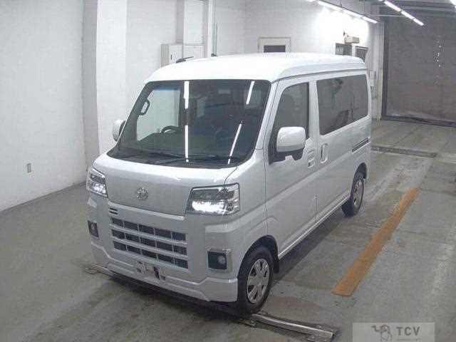 2022 Daihatsu Hijet Cargo