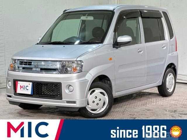 2010 Mitsubishi Toppo