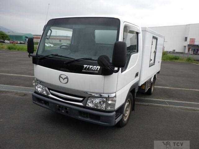 2005 Mazda Titan Dash