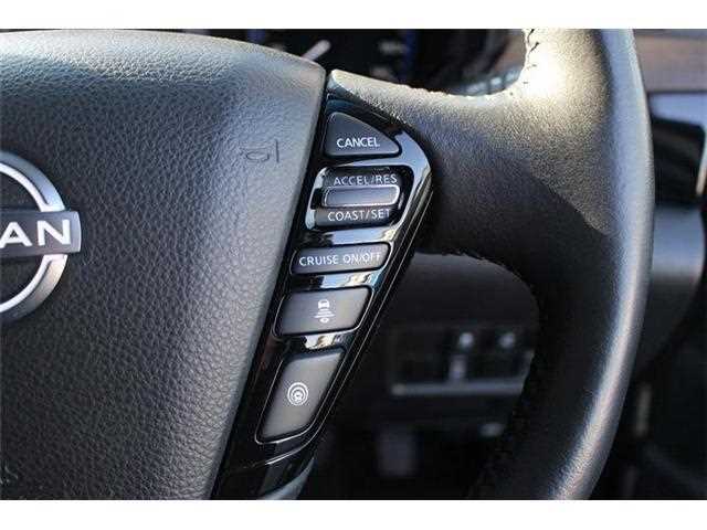 Nissan Elgrand 2023 — фото 6 купить в Москве