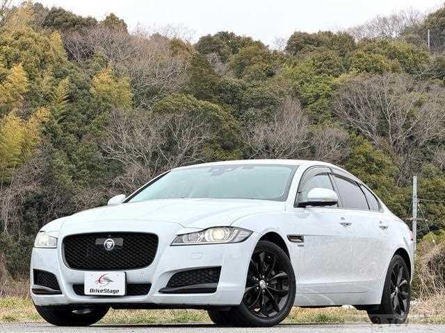 2017 Jaguar XF