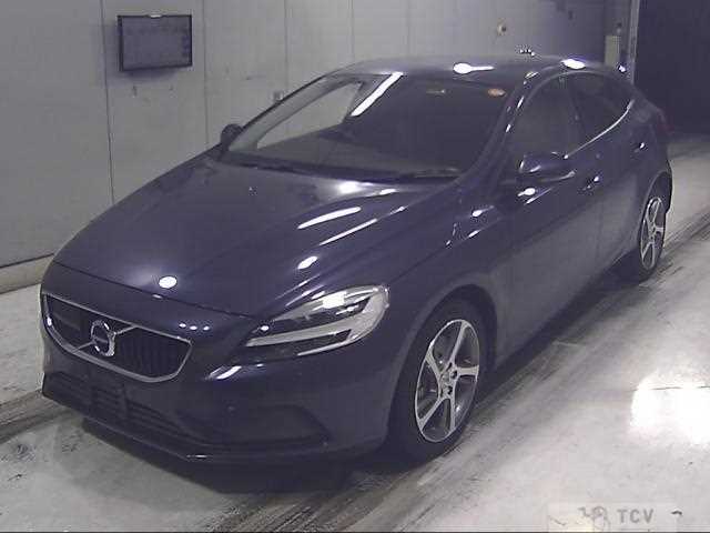 2017 Volvo V40